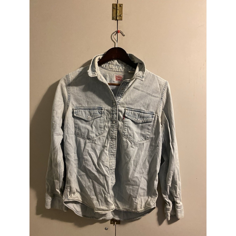 Levi's Women's Essential Western Denim Shirt Light Wash Light Blue Pearl Snap S